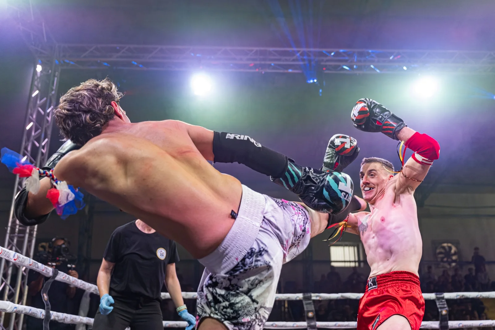 High kick in the ring